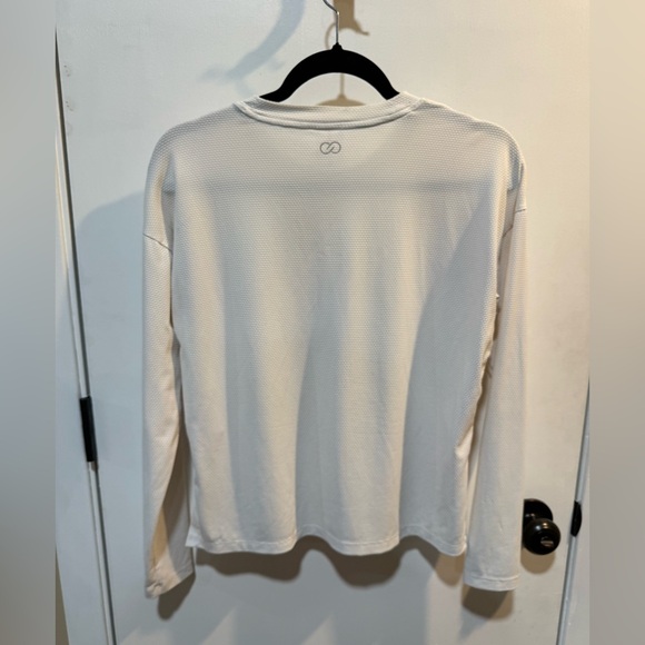 CALIA by Carrie Underwood White Long Sleeve Top - Picture 5 of 6